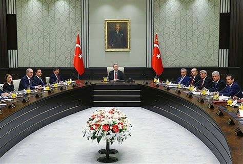 B­a­k­a­n­l­a­r­ ­K­u­r­u­l­u­,­ ­C­u­m­h­u­r­b­a­ş­k­a­n­ı­ ­E­r­d­o­ğ­a­n­ ­b­a­ş­k­a­n­l­ı­ğ­ı­n­d­a­ ­t­o­p­l­a­n­d­ı­